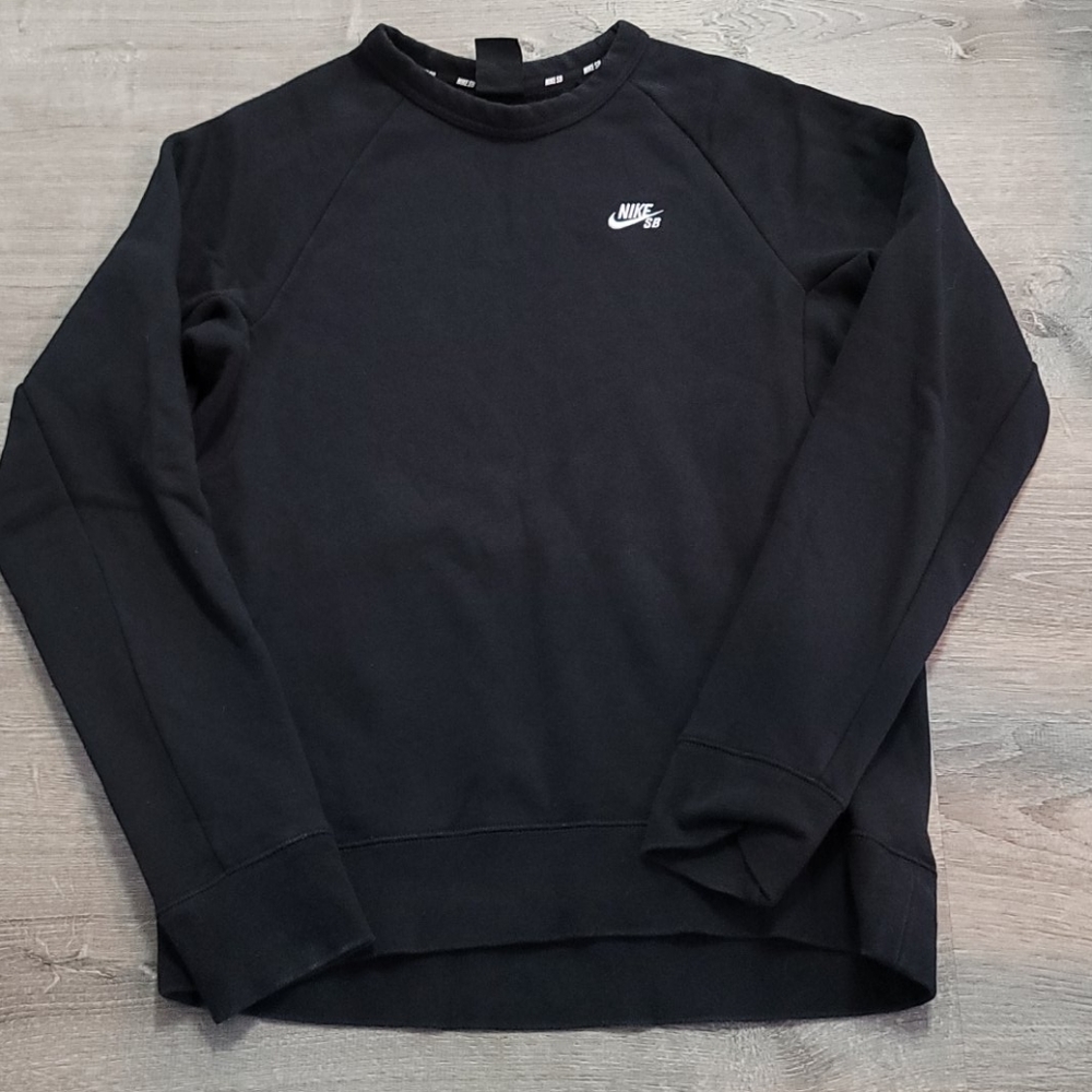 Nike SB sweater